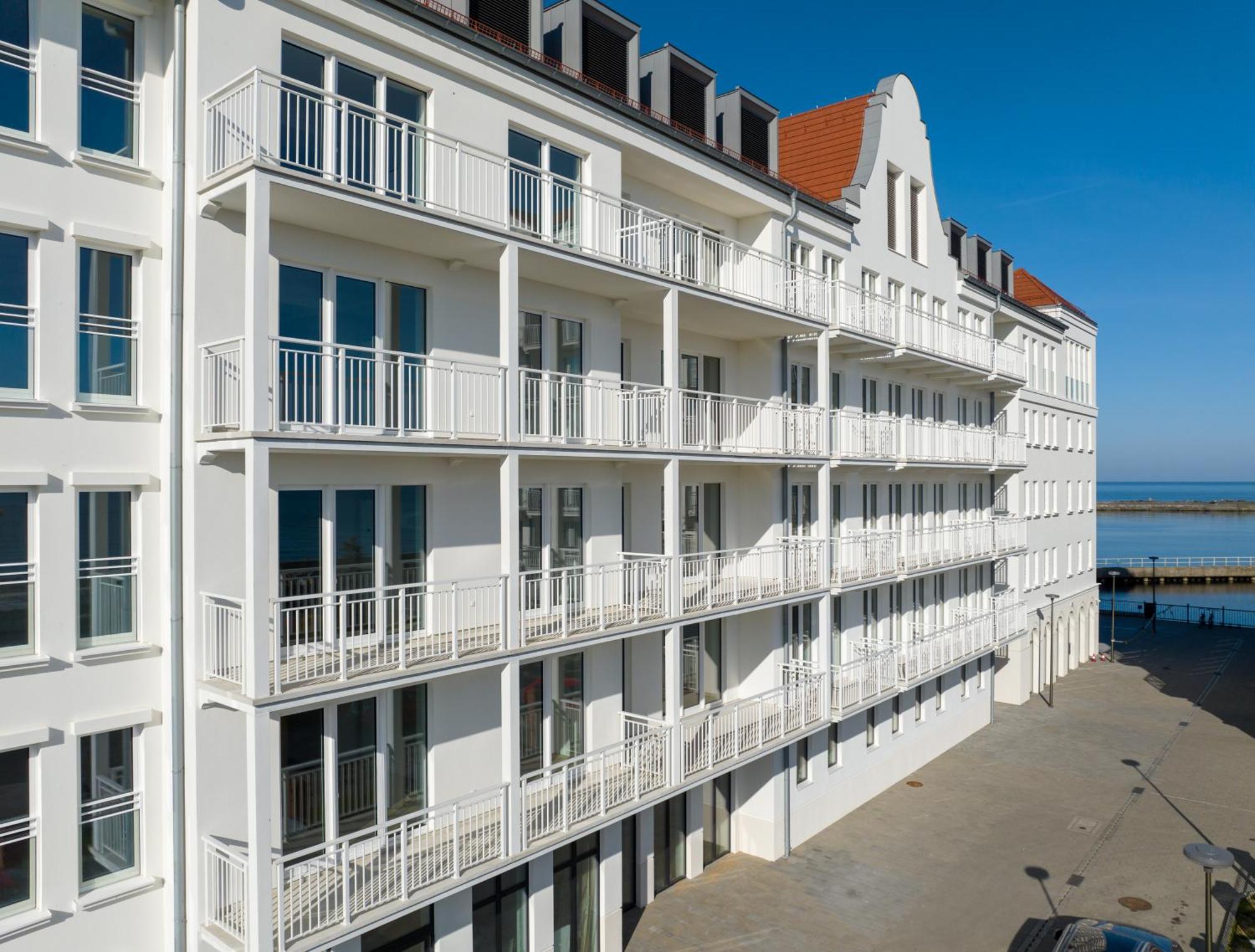 Sea Collection By Marina Royale Aparthotel Darlowo Exterior foto